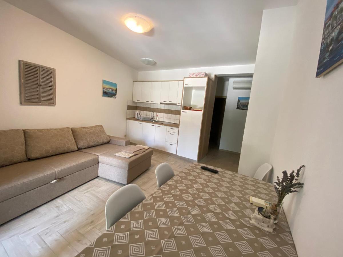 Apartments Nautica Novi Vinodolski Exteriér fotografie